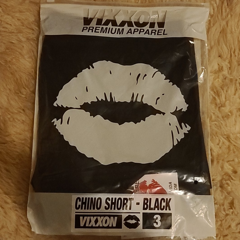 Vixxon chino shorts